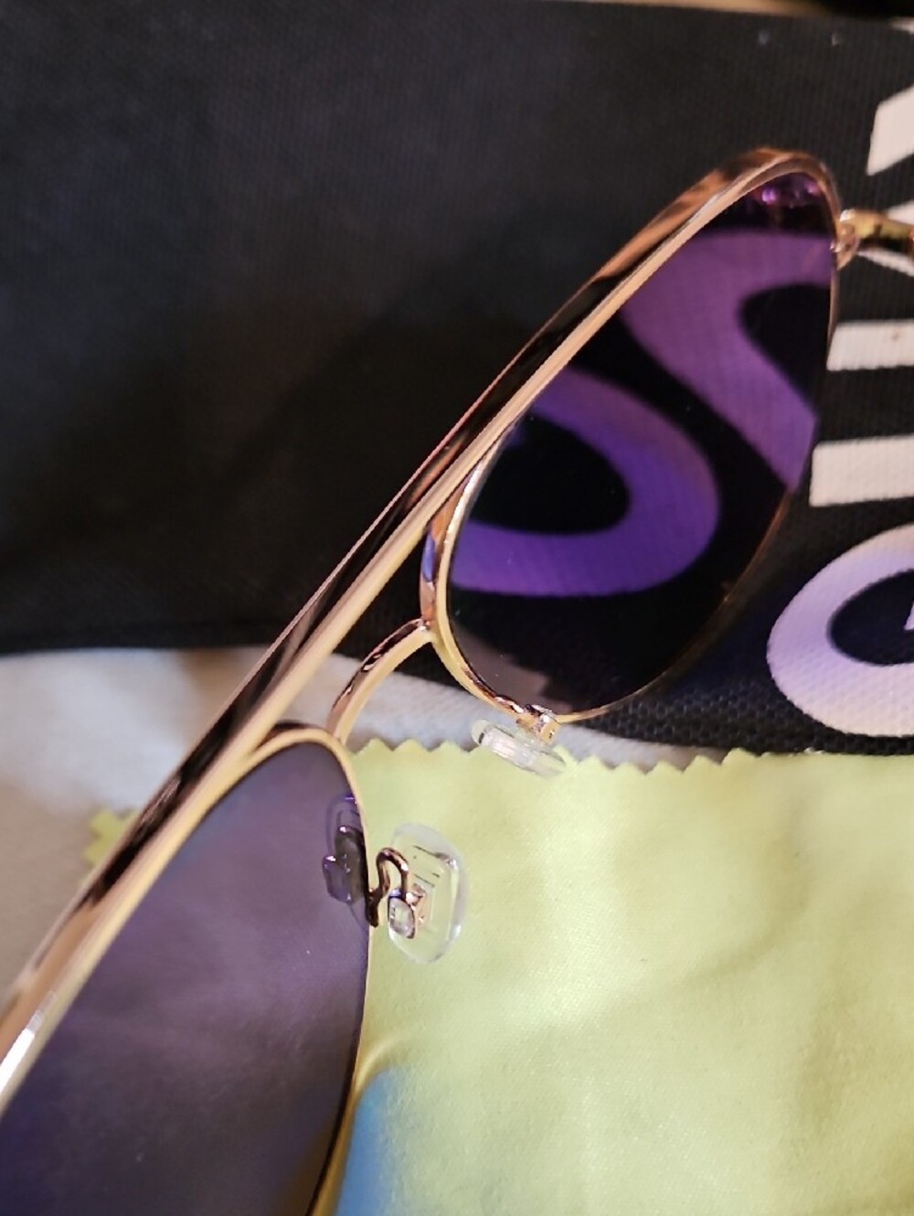 NWOT Quay Australia Rose Gold Aviator Sunglasses with Gradient Brown-Gray Lenses - Picture 8 of 8